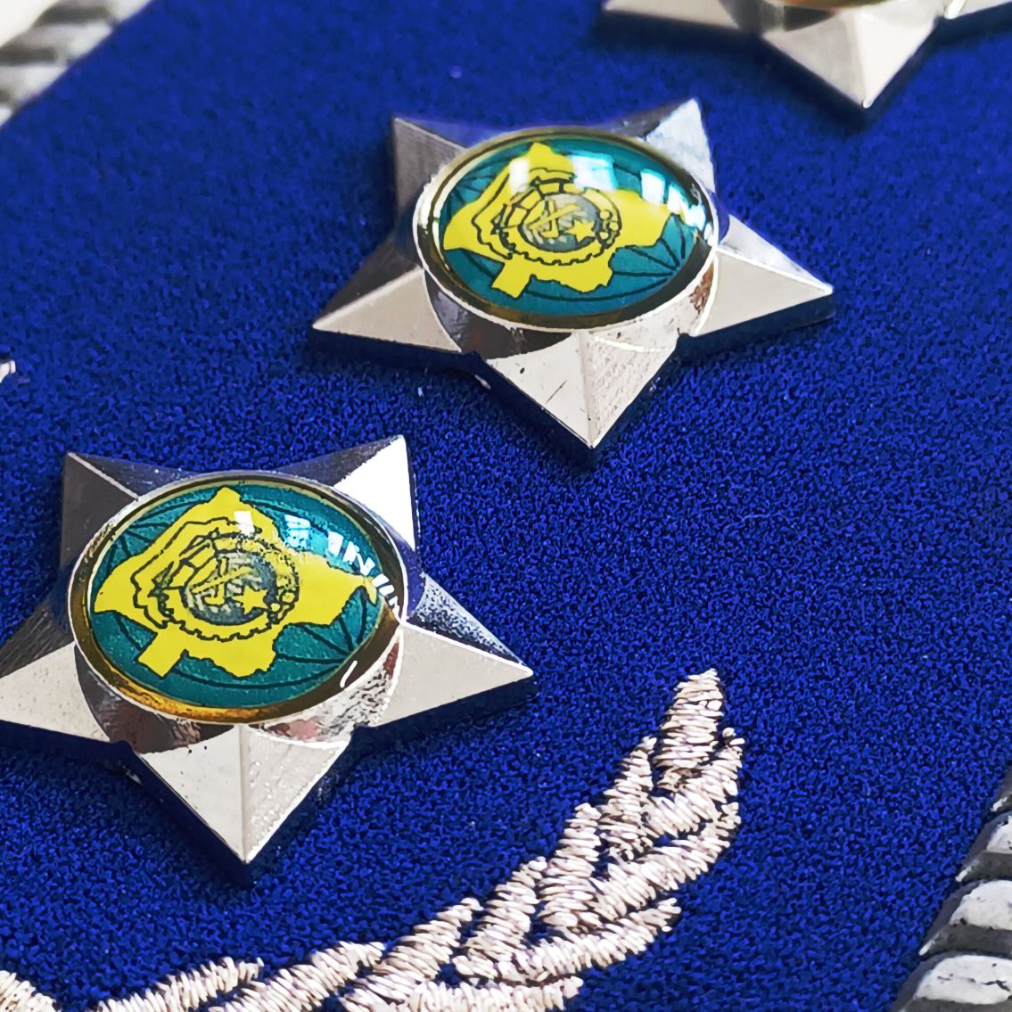 Metalette & Embossed or Embroidery Metalette epaulette, shoulder flashes, name badges, embroidery, rank insignias, and more!